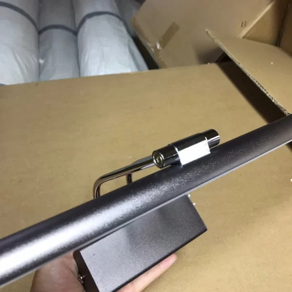 Đèn Rọi Tranh RT5533 - đèn rọi tranh, đèn rọi gương, ánh sáng chuẩn trang trí không gian nội thất sang trọng.