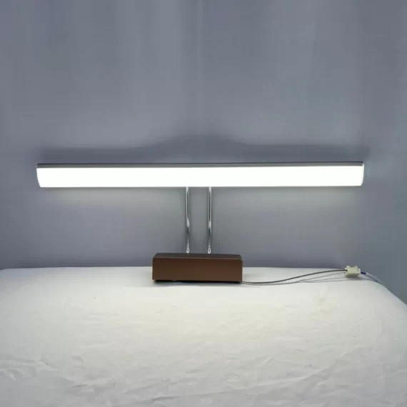 Đèn Rọi Tranh RT5677 Cao Cấp – Thiết Kế Sang Trọng Cho Không Gian Hiện Đại