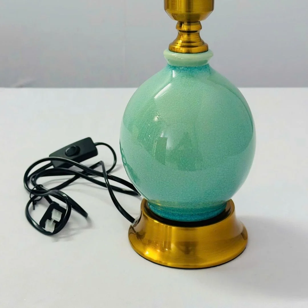 den-ban-db97-3 Đèn bàn DB97 3