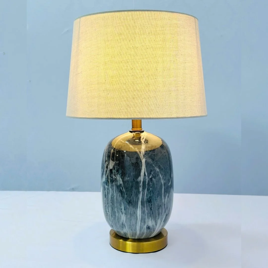 den-ban-db98-2 Đèn bàn DB98 2