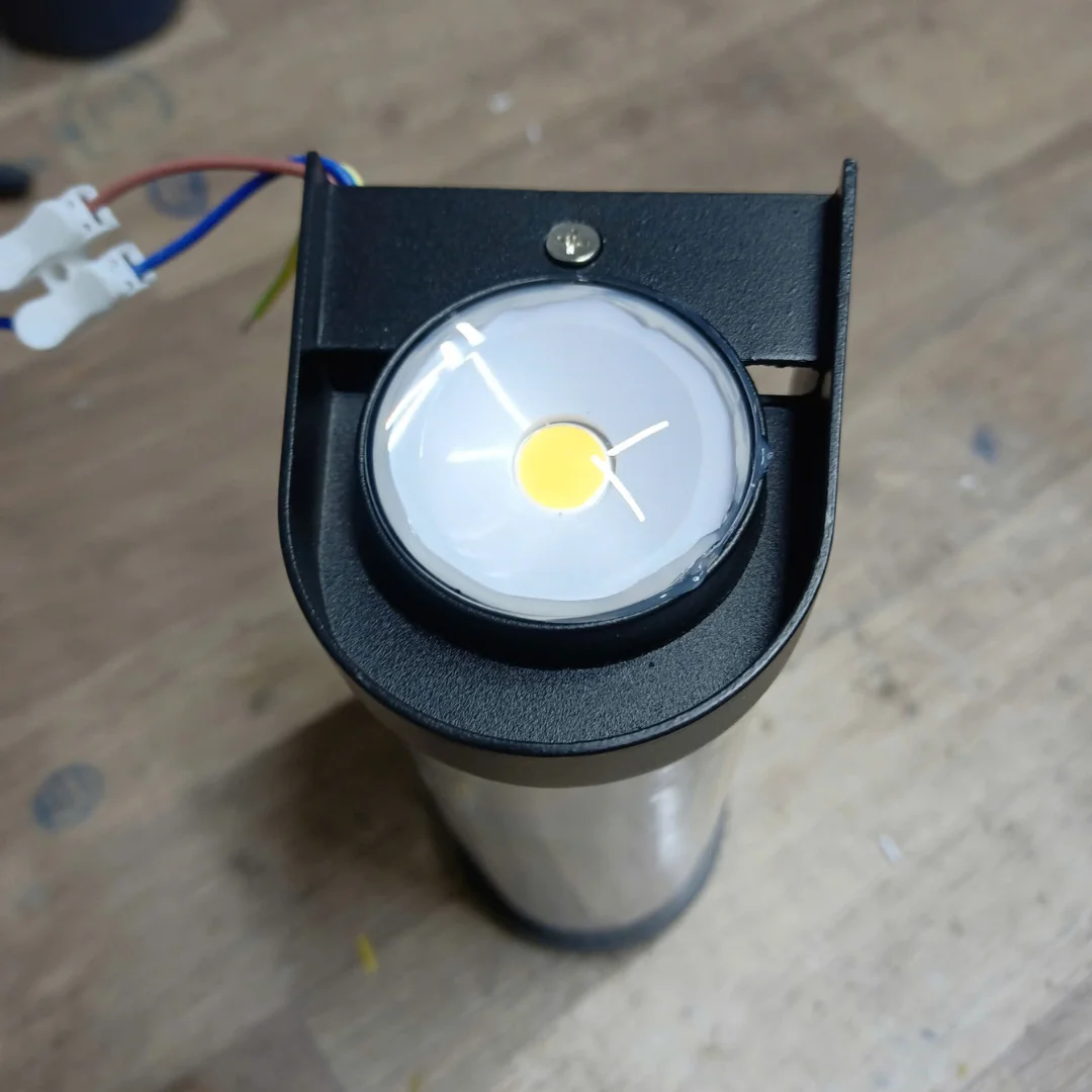 den-tuong-vnt184-21 Đèn Tường Ngoài Trời VNT184 21