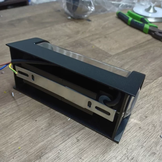 Đèn Tường Ngoài Trời VNT184 22