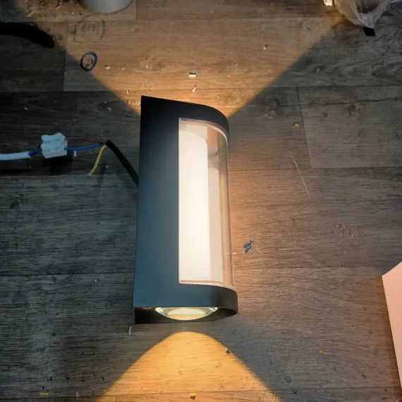 Đèn Tường Ngoài Trời VNT184 25