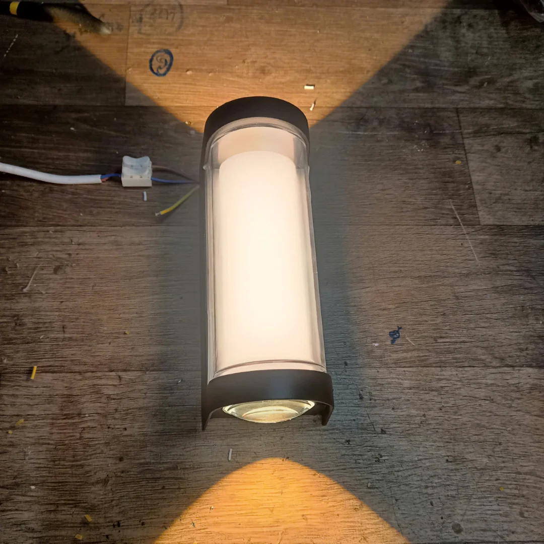 den-tuong-vnt184-26 Đèn Tường Ngoài Trời VNT184 26