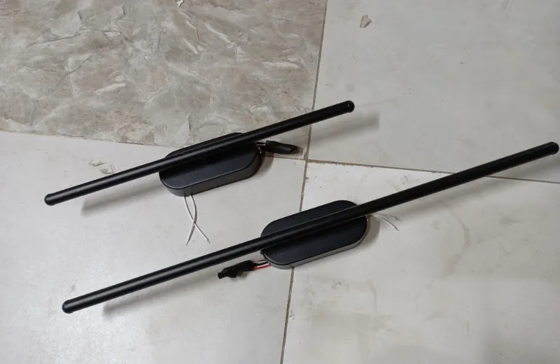 Đèn Rọi Tranh RT5834 - thiết kế tối giản thanh ngang màu đèn sang trọng.