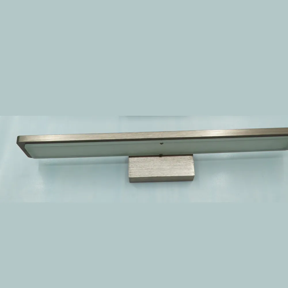 den-roi-tranh-rta80s-bac (1) Đèn Rọi Tranh RTA80S-đèn rọi tranh led cao cấp, ánh sáng đẹp trang trí không gian sống hiện đại.