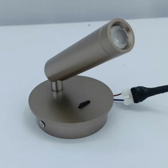 Đèn Rọi Tranh VRT21 thiết kế hiện đại, ánh sáng LED dịu nhẹ, phù hợp chiếu tranh và trang trí nội thất cao cấp.