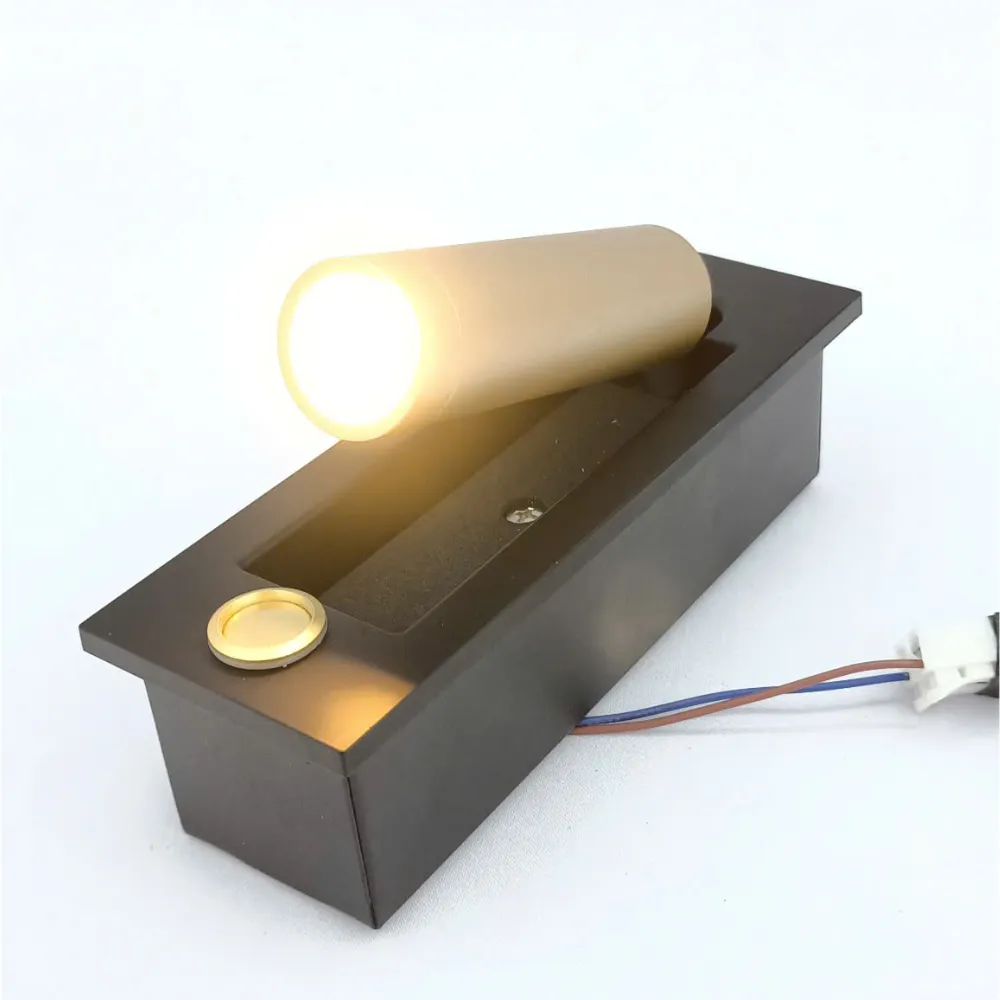 den-roi-tranh-vrt23 (3) Đèn Rọi Tranh VRT23-đèn treo tường thiết kế xoay linh hoạt, ánh sáng led 3000k ấm áp, phù hợp chiếu tranh và trang trí nội thất.